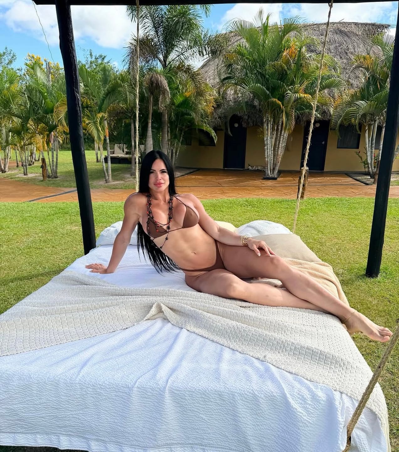 Customer photo review of HH Bikini Top