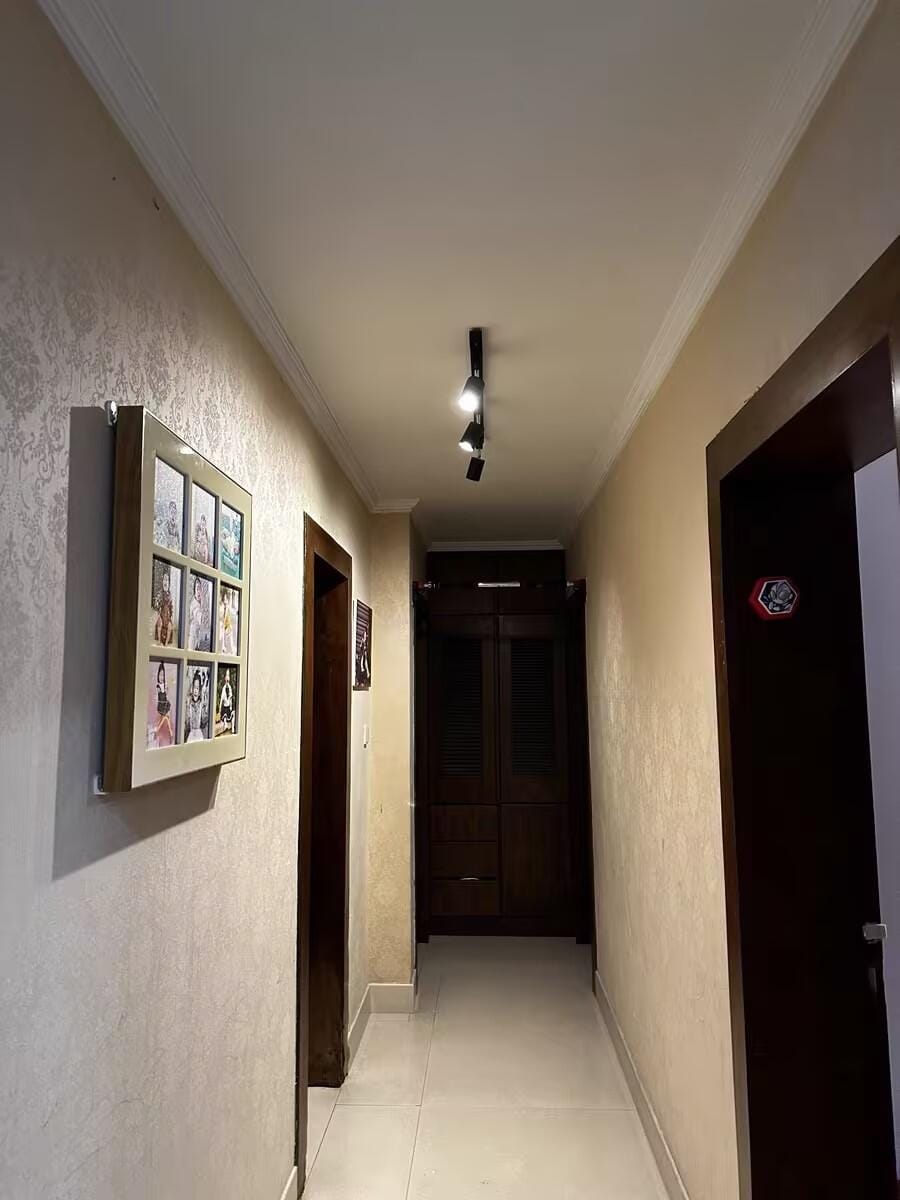 Customer photo review of Track Ceiling Light, Adjustable Spotlight Heads, Integrated LED, 24 Degree Beam