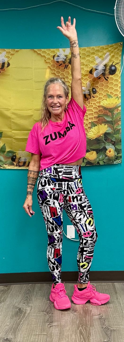 Customer photo review of Rock 'n' Roll High Waisted Ankle Leggings - Black/White