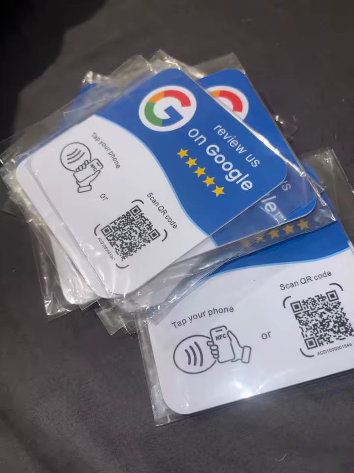 Customer photo review of Plaque — Avis Google