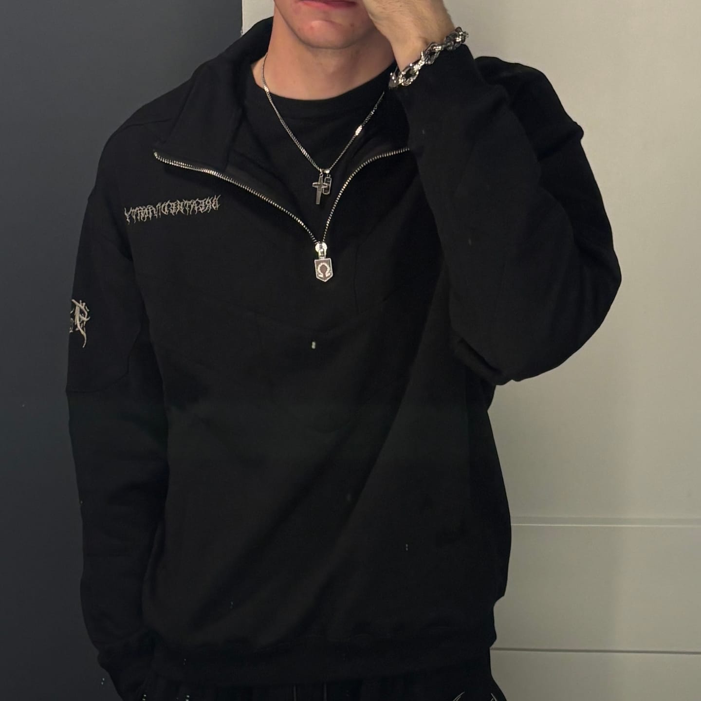 Customer photo review of 937 Embroidered Tactical Oversized Full-Zip Jacket [VOID BLACK]