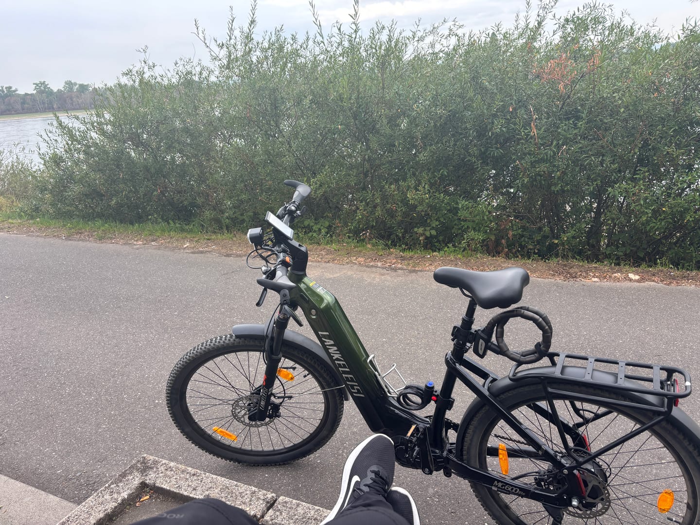 Customer photo review of Lankeleisi MG600 Lite 250W 27.5" Electric Trekking Bike 720Wh SUV E-bike with Switchable Sensor 36V 20Ah Battery