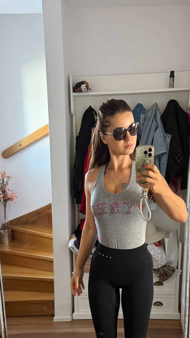 Customer photo review of MOTION SEAMLESS LEGGINGS V2