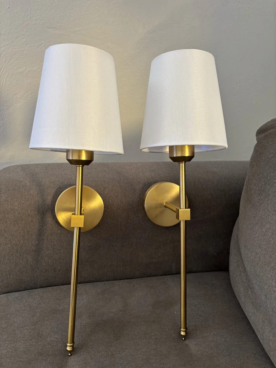 Customer photo review of Rechargeable Wall Light With Modern Design And Metal Construction, 12 Inches