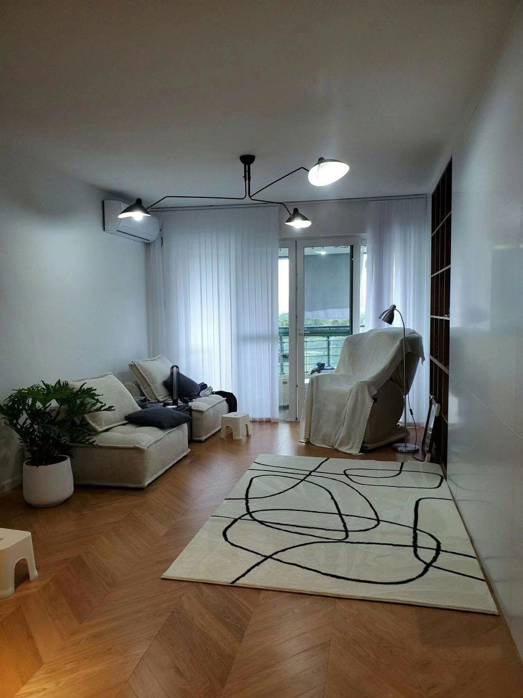 Customer photo review of Chandelier, Multi-Arm Spider, Metal and Brass, E26 / E27, 3 or 6 Heads
