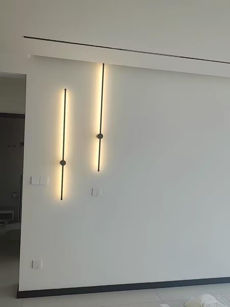 Customer photo review of Wall Light, Linear LED Slim Tube, Black or Copper, Wall or Ceiling Mount