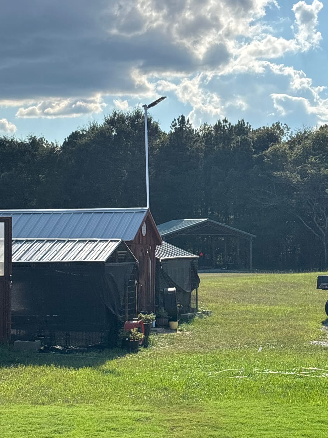 Customer photo review of 140W Solar Street Light 14000 Lumens