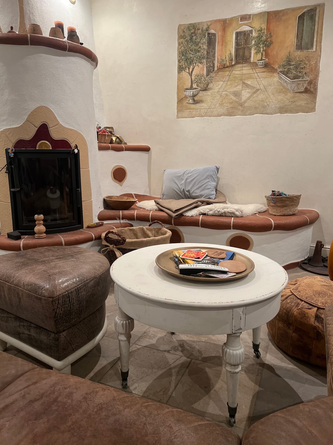 Customer photo review of ANNI, Landhaus Couchtisch weiß 70 cm rund, vintage Möbel