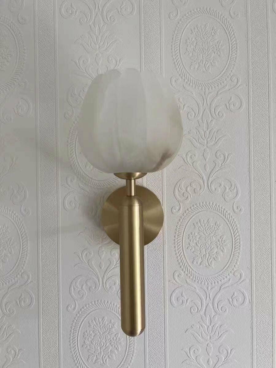 Customer photo review of Wall Lamp Mian, Natural Alabaster Flowers, Brass, E14 Max 15W