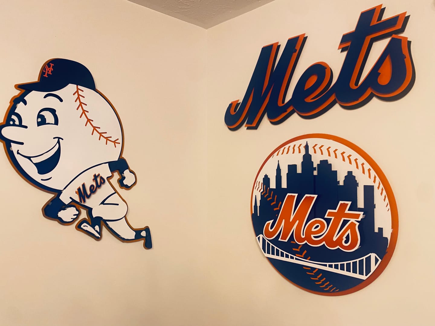 Customer photo review of New York METS Cooperstown Script 1998-2009 Vintage Metal Wall Art