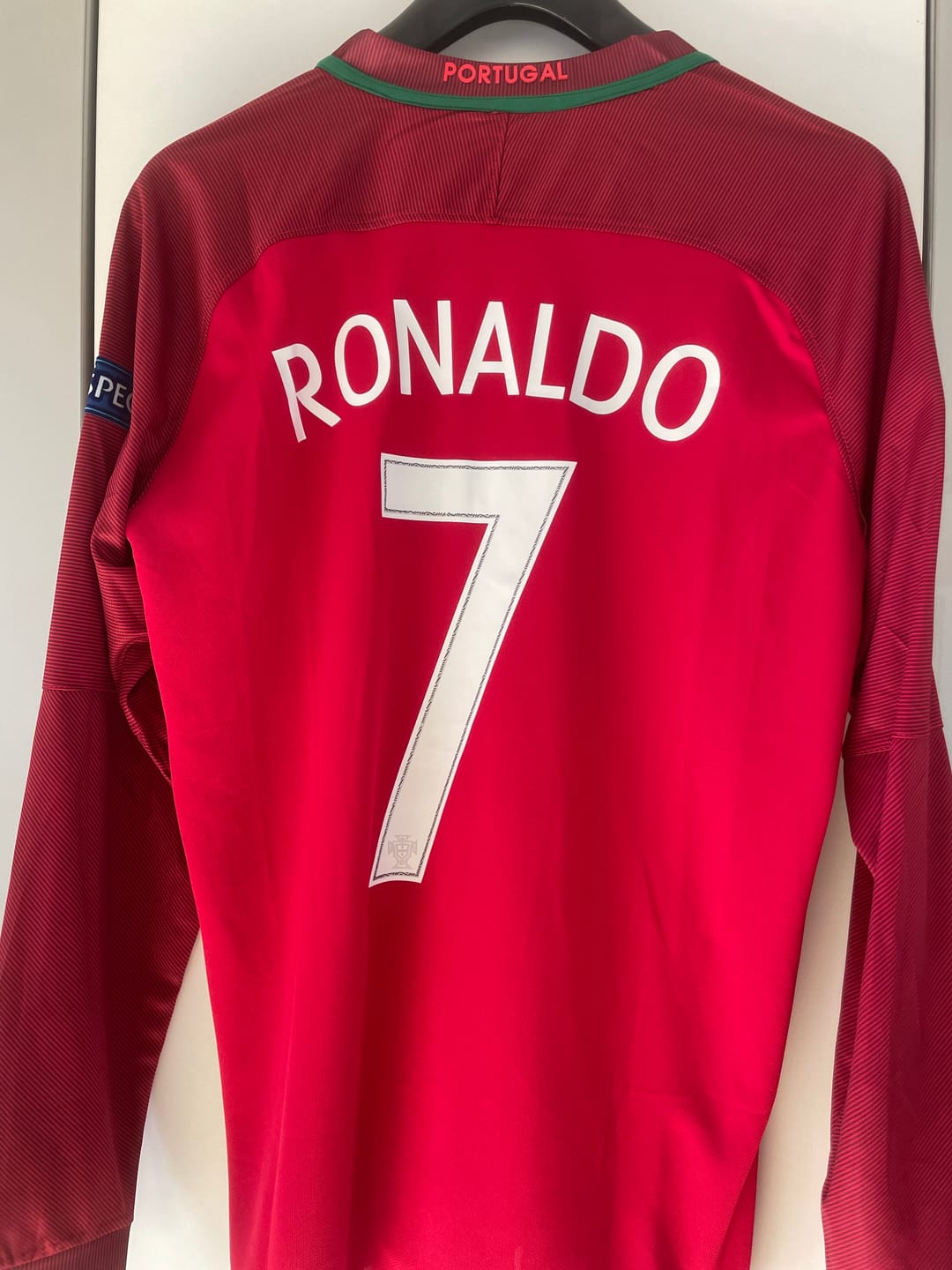 Customer photo review of Cristiano Ronaldo Portugal EURO 2016 Final Retro Jersey Trikot Maglia