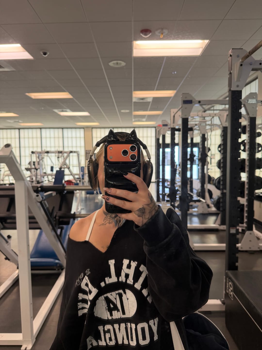 Customer photo review of 8098 - Golden Era Pump Cover Crewneck