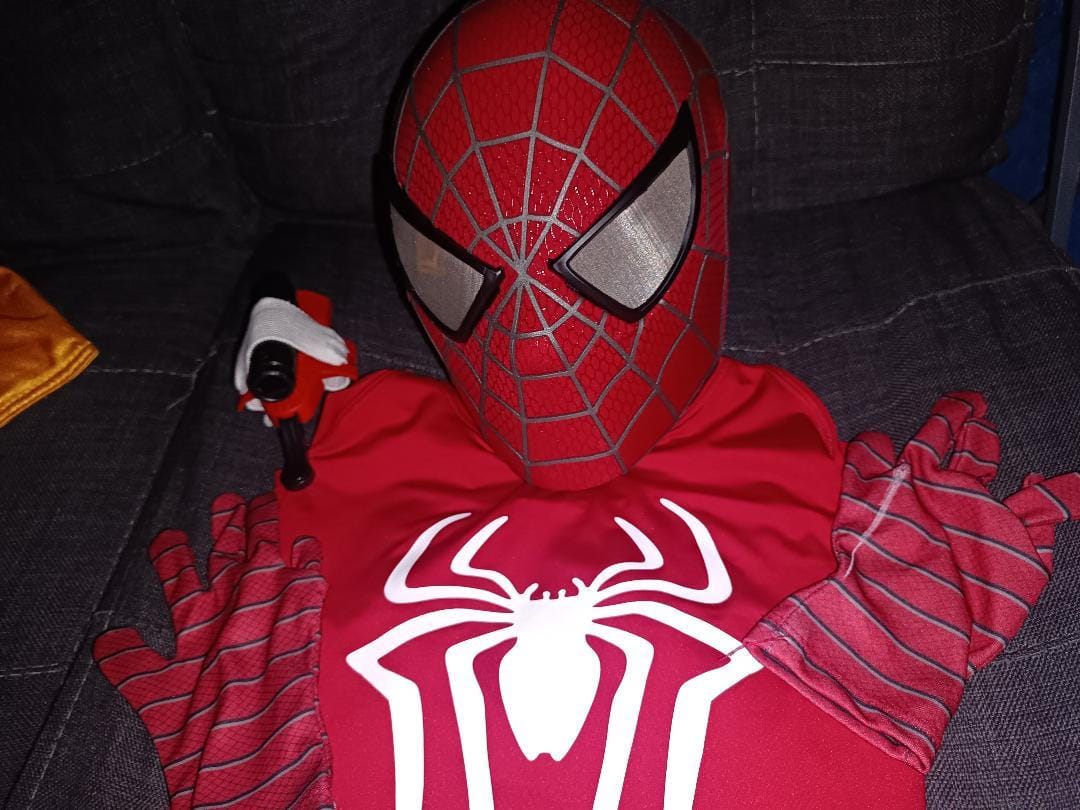 Customer photo review of Tobey maguire özel seri