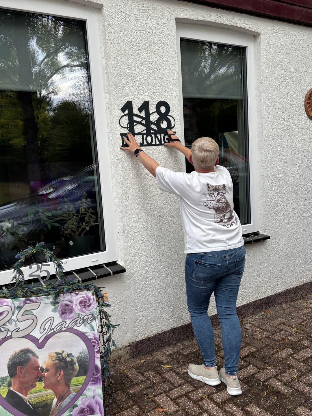 Customer photo review of Hausnummern-Türschild Ornamental Style einzeilig (personalisierbar)