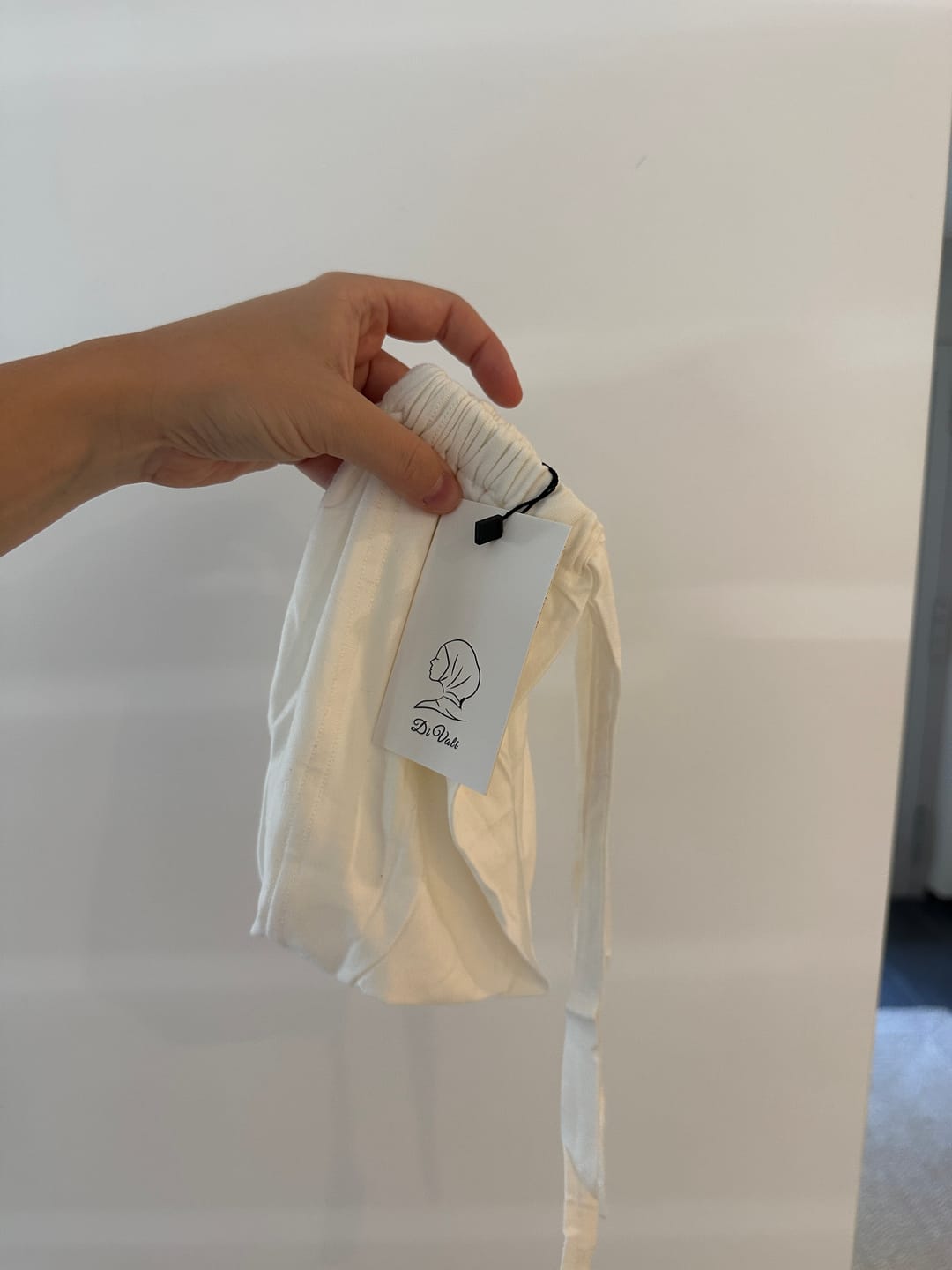 Customer photo review of Tie-Back Undercap