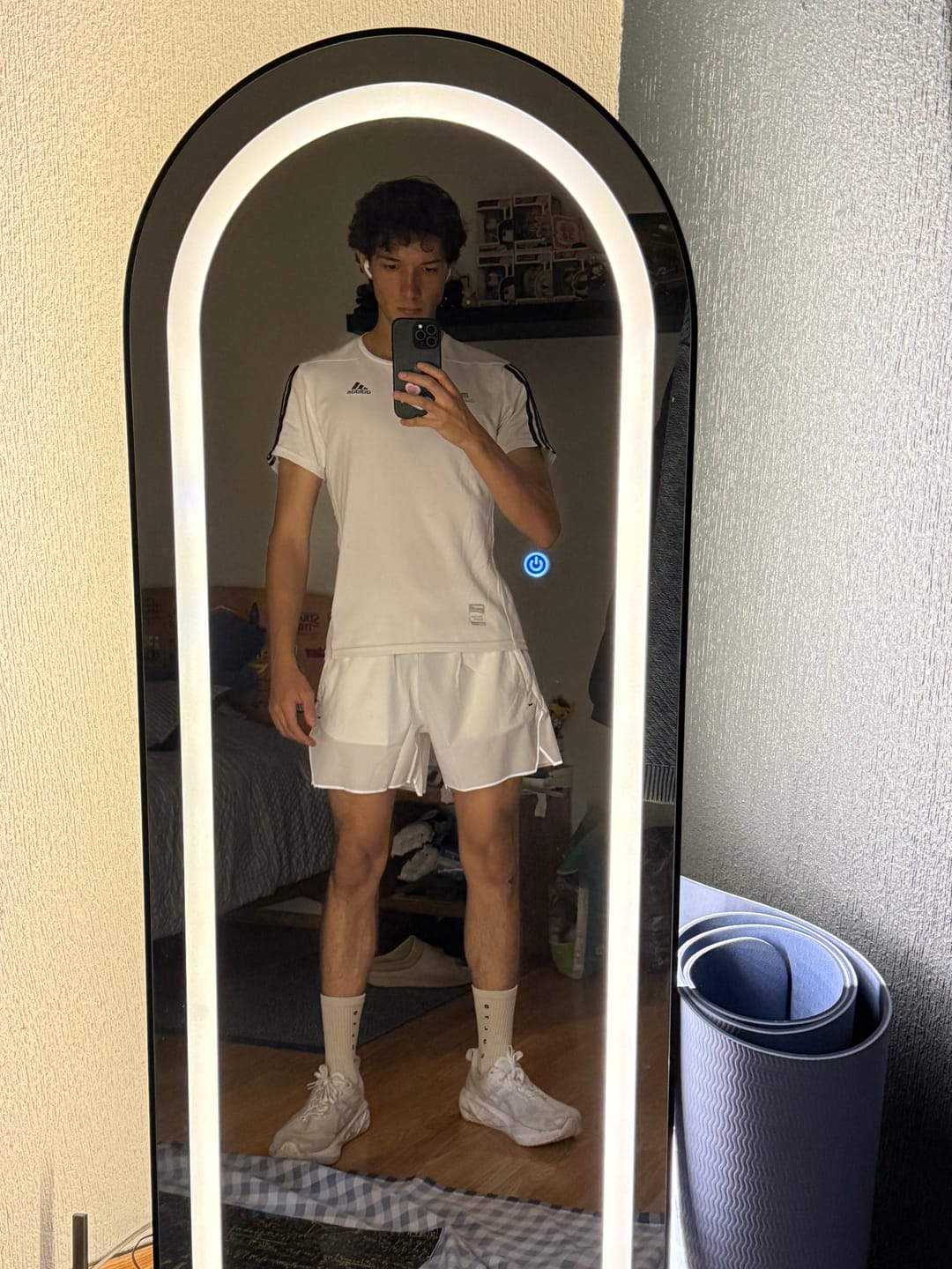 Customer photo review of AirGrid Linerless Short - White