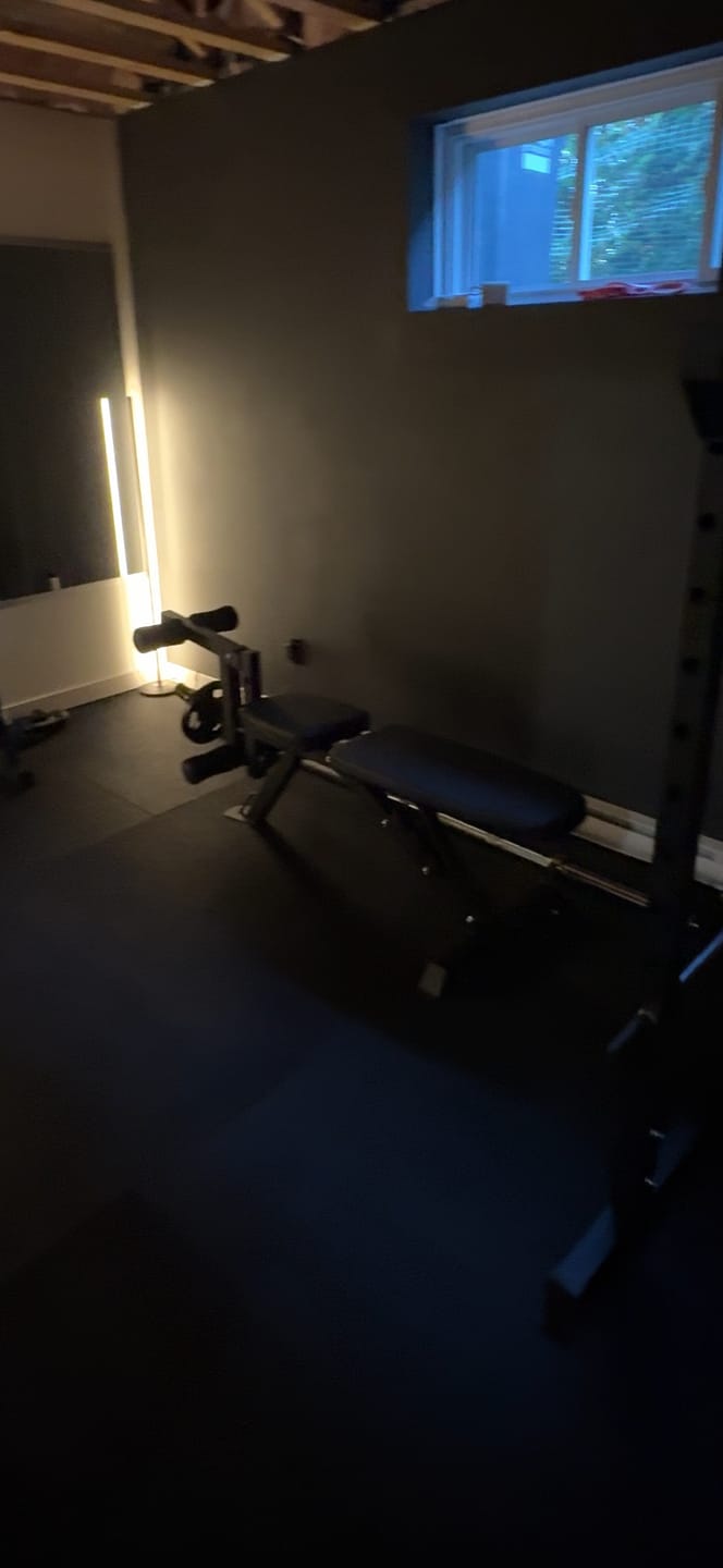 Customer photo review of Banc d'Entrainement Ajustable avec Leg Curl et Leg Extension
