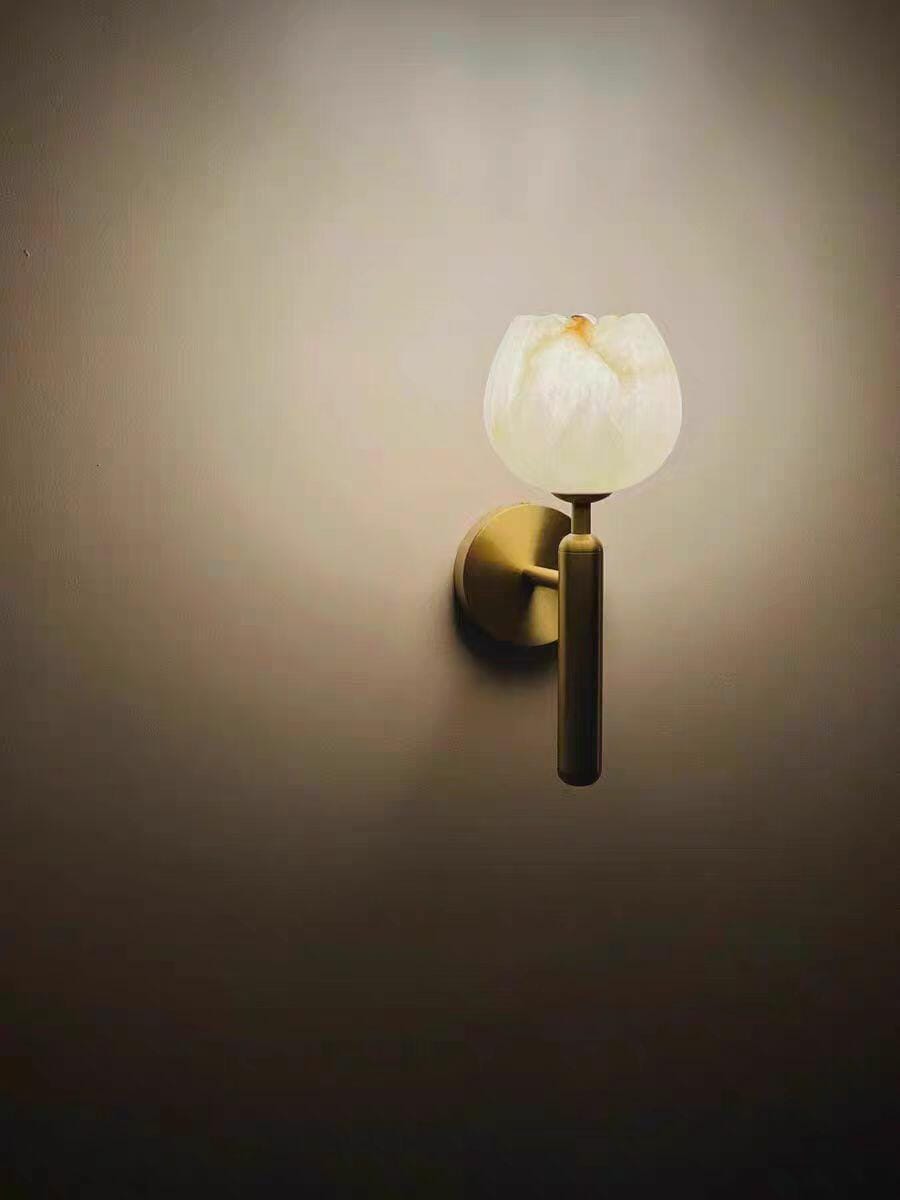 Customer photo review of Wall Lamp Mian, Natural Alabaster Flowers, Brass, E14 Max 15W