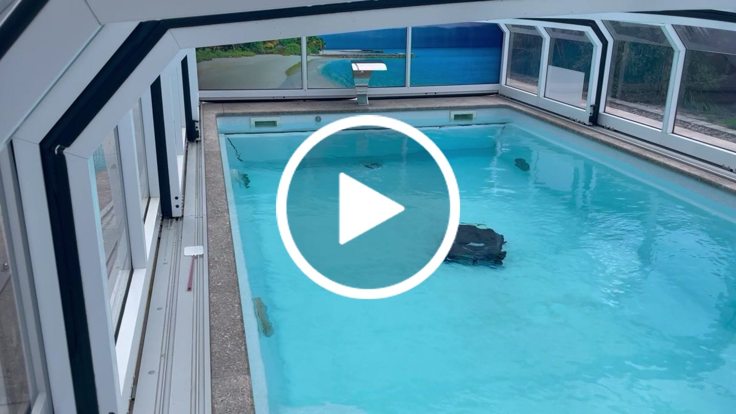 Customer video review of Zodiac Freerider RF 5600 iQ – Der kabellose Akku-Poolroboter, den Sie unter Wasser steuern
