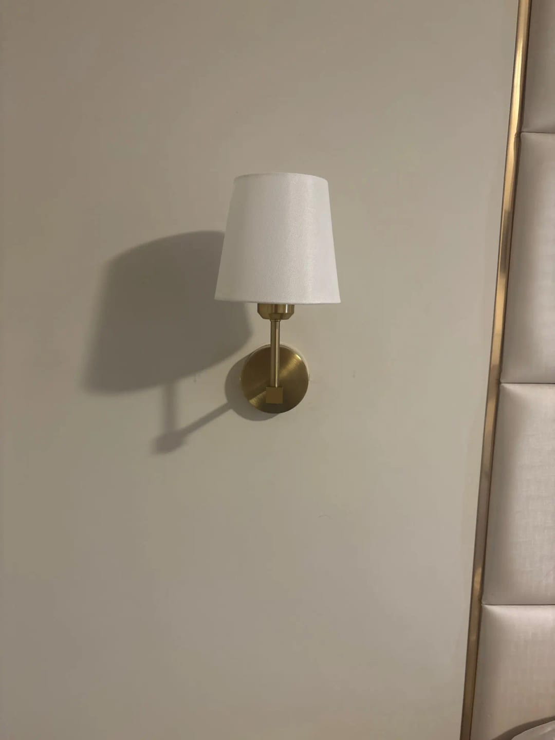Customer photo review of Rechargeable Wall Light With Modern Design And Metal Construction, 12 Inches