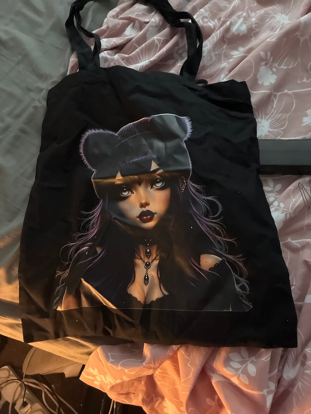 Customer photo review of Promo shoulder tote