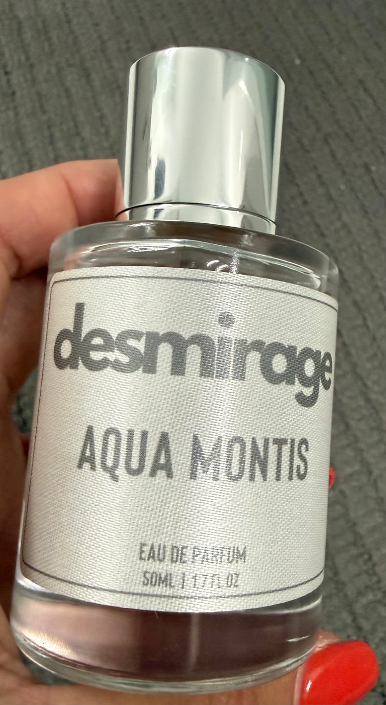 Customer photo review of AQUA MONTIS