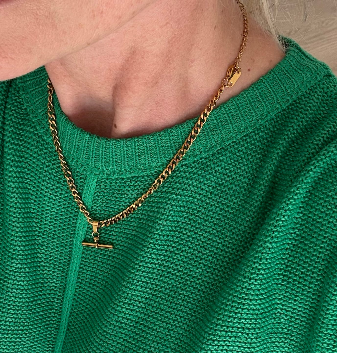 Customer photo review of T-bar guldbelagt halskæde - Chunky Selena
