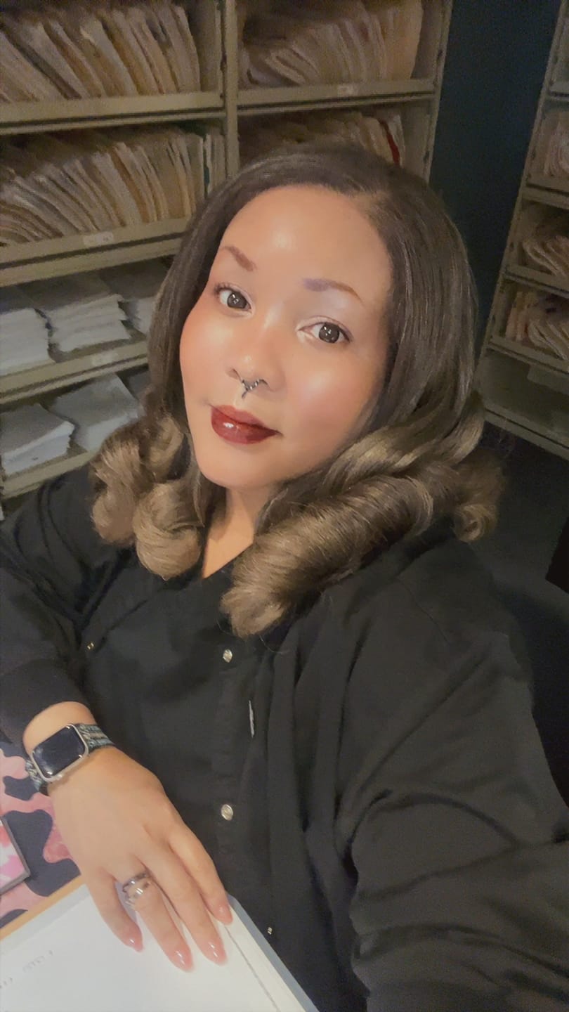 Customer photo review of Outre Perfect Hairline Glueless Hand-Tied 13x4 HD Lace Front Wig - AKINA