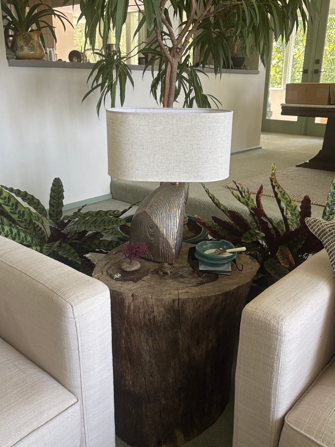 Customer photo review of Modern Fabric Shade Black Geometric Wooden Table Lamp