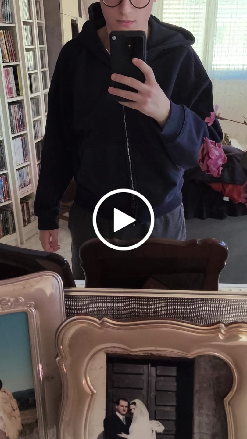 Customer video review of Zip Hoodie Premium Blanks 330GSM Night Blue