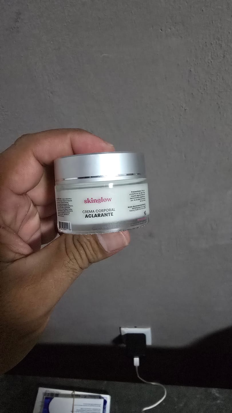 Customer photo review of Crema Aclarante Skinglow