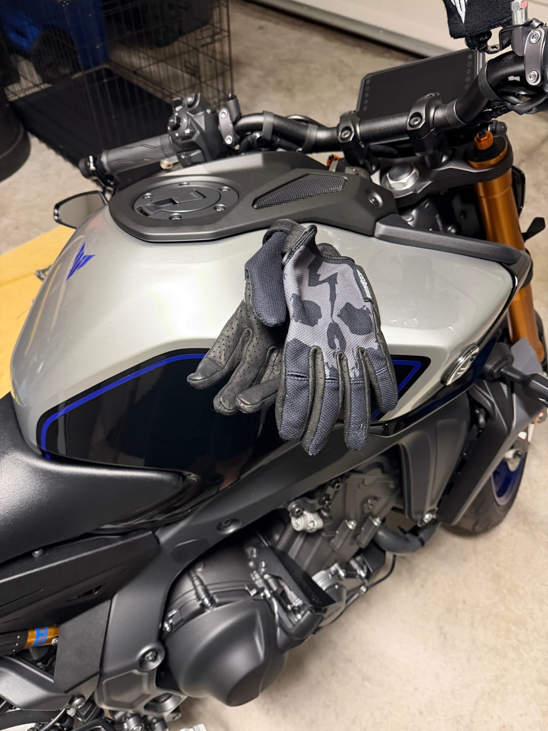 Customer photo review of OG MX GLOVES GRAY