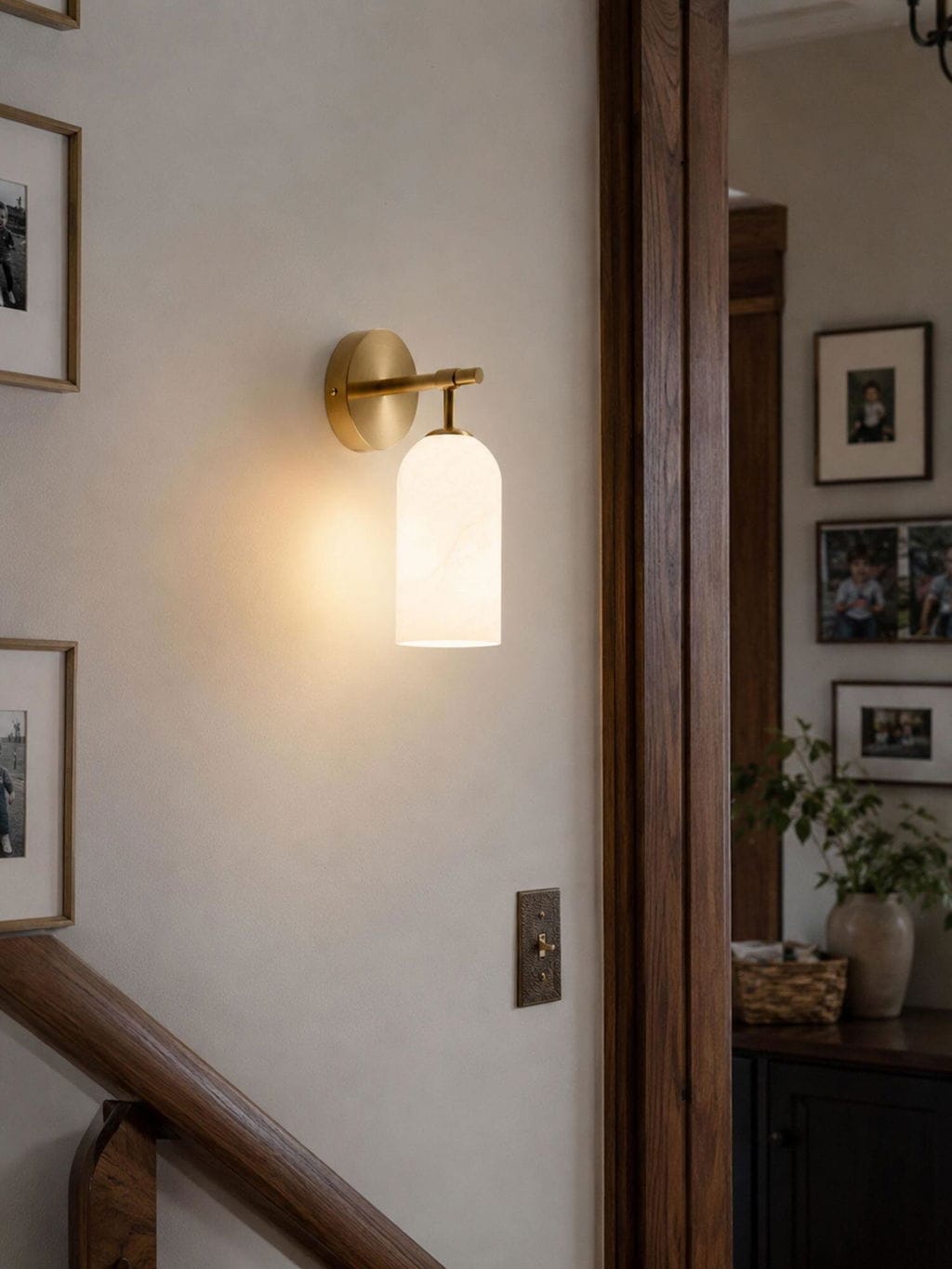 Customer photo review of Wall Sconce, Translucent Alabaster Cylinder, Brushed Gold, E14