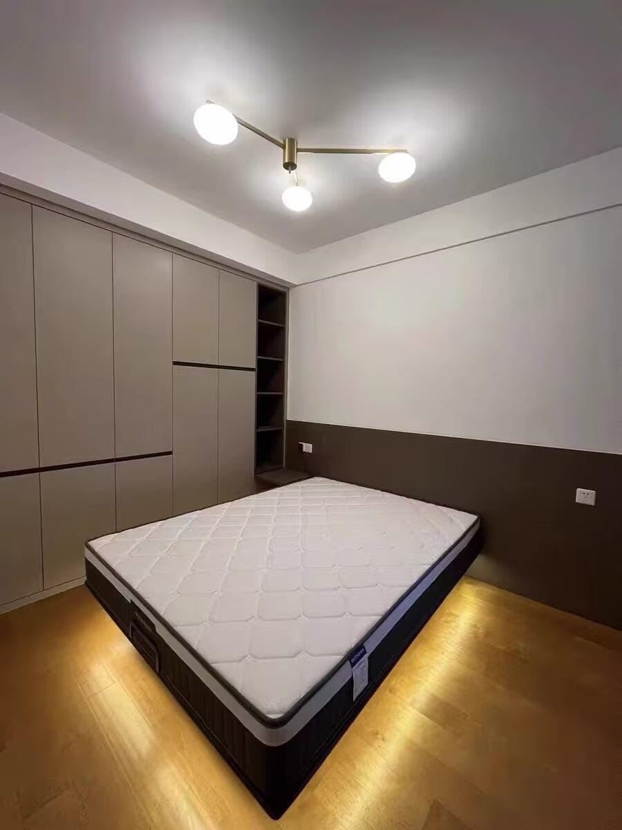 Customer photo review of Ceiling Light, Jasper Brass Sputnik, White Glass Oval Shades, G9, Low Profile