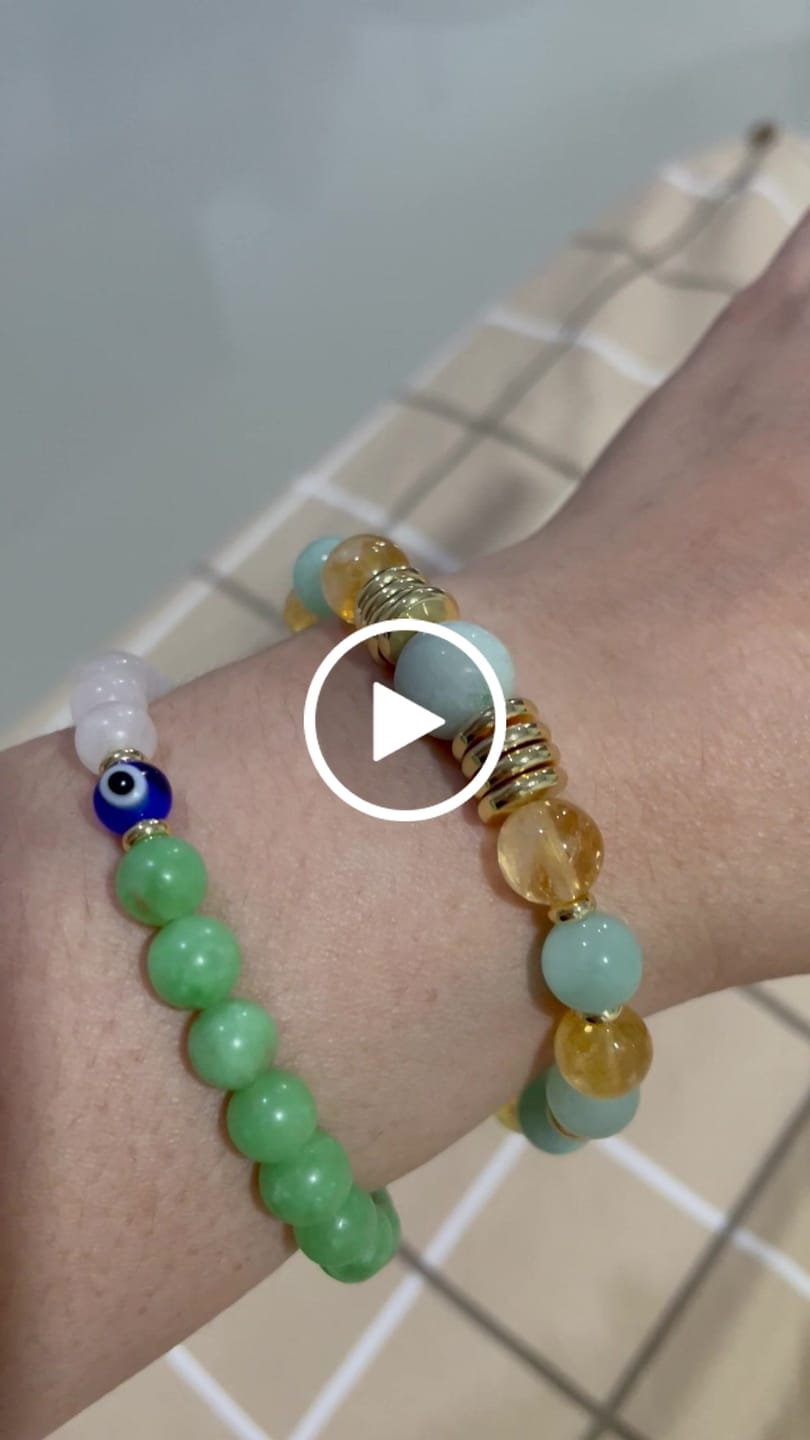 Customer video review of Saturn Wealth Stability Bracelet