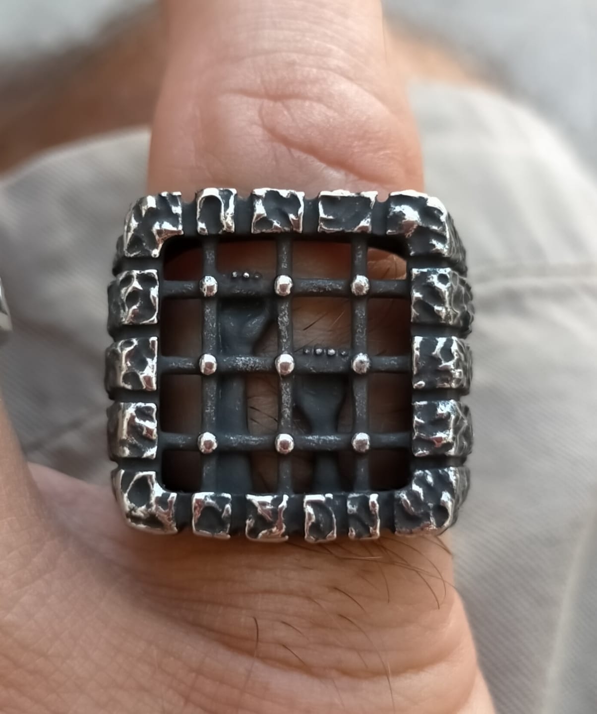 Customer photo review of BLOCKED BARS.