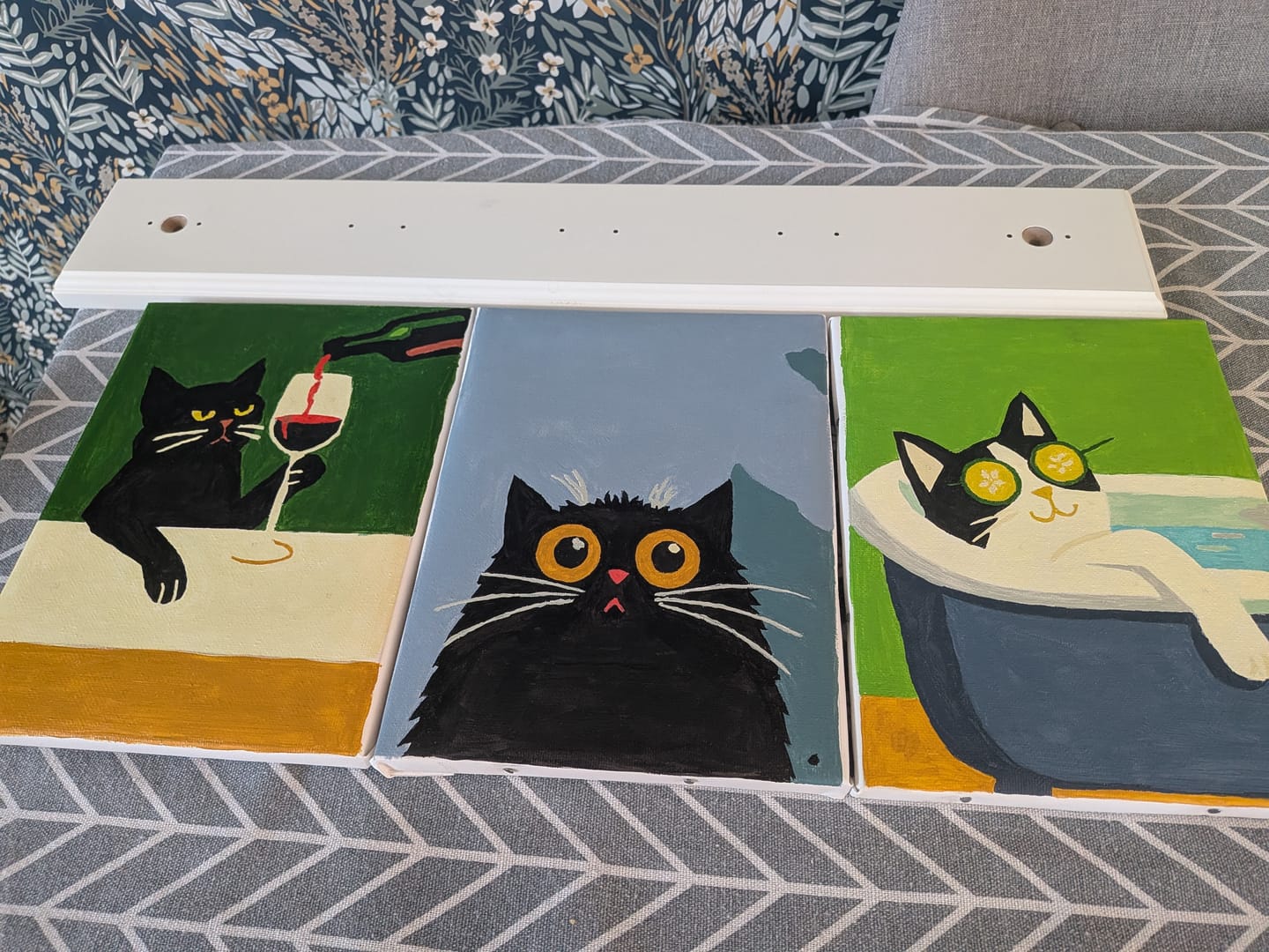 Customer photo review of 6 Mini Paintings - Crazy Cat Set