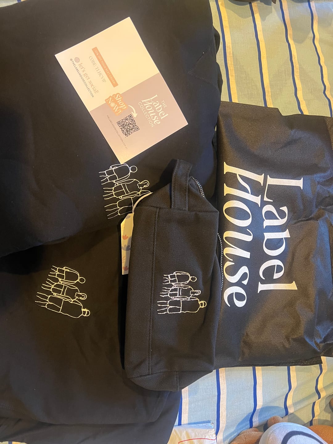 Customer photo review of Hoodie & Tee Line Drawing Bundle - Black