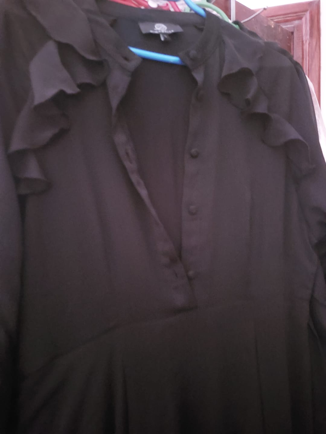 Customer photo review of Robe Noir Élégance