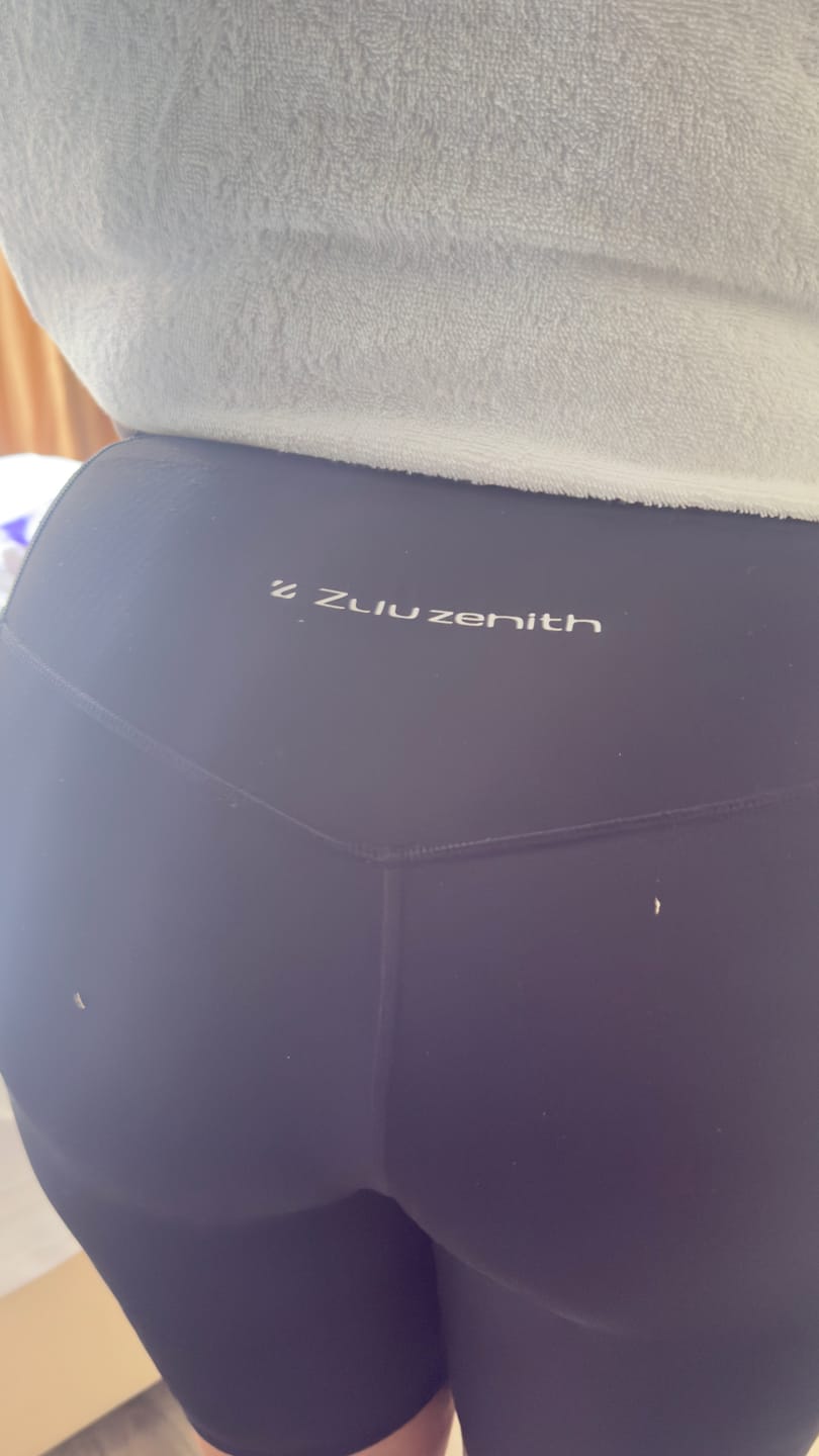 Customer photo review of Women’s High Rise Knee-Length Pocket Shorts