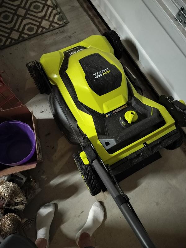 Customer photo review of XT1 Enduro LT 42 In. 547Cc Engine with Intelli Power Hydrostatic Drive Gas Riding Lawn Tractor