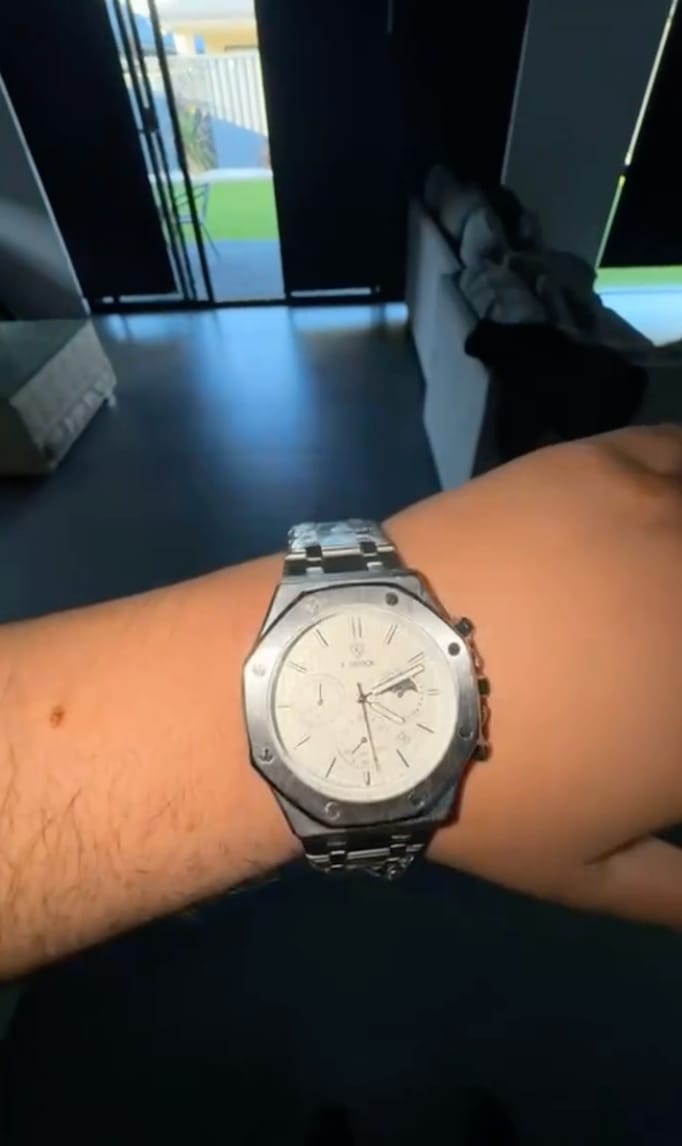 Customer photo review of Amorati Chronos