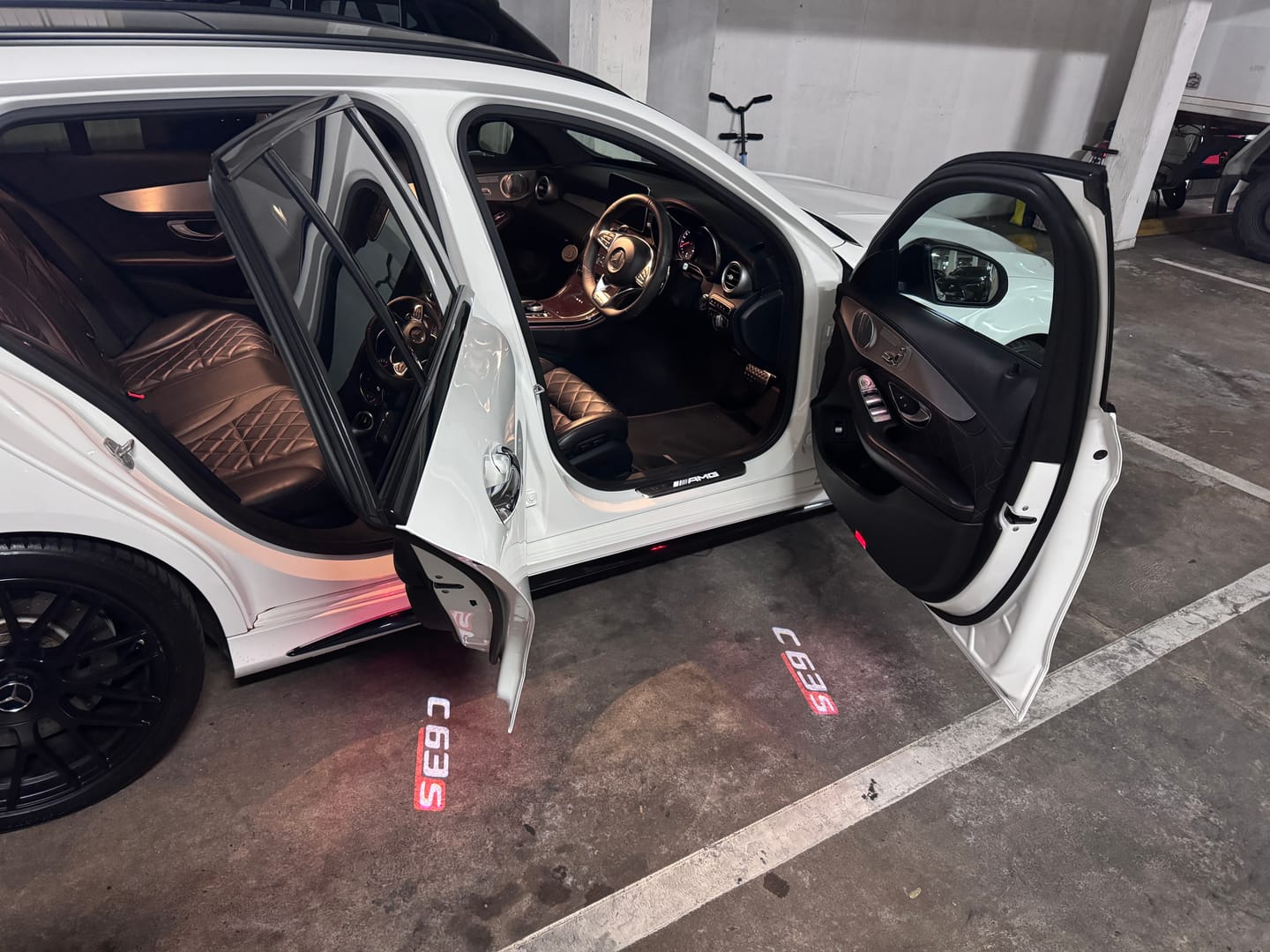 Customer photo review of MERCEDES DOOR LIGHTS