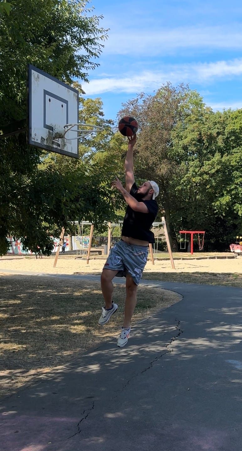 Customer photo review of 1098 - Looney Tunes Basketball Shorts