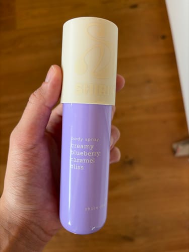 Customer photo review of Body Spray Creamy Blueberry Caramel Bliss