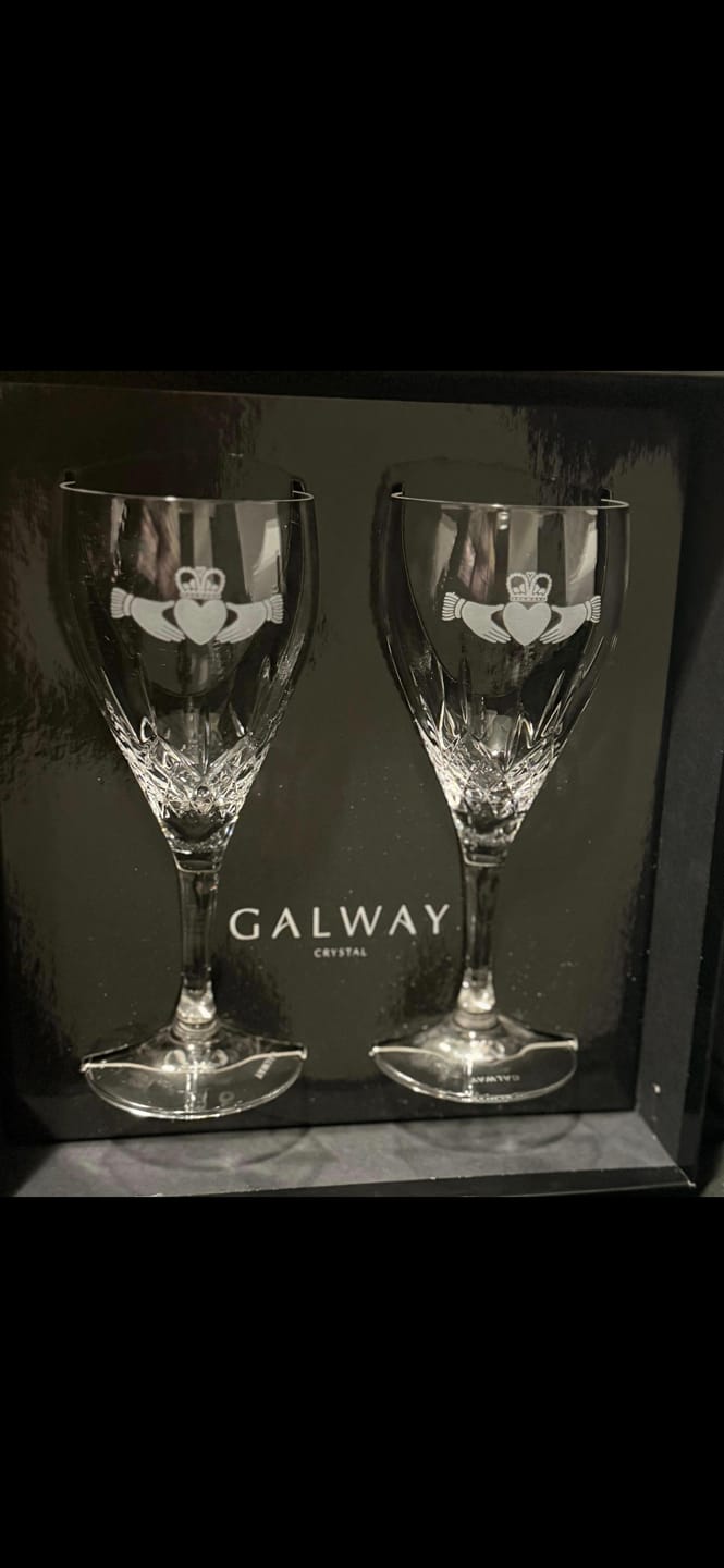 Customer photo review of Galway Crystal Claddagh White Wine Pair