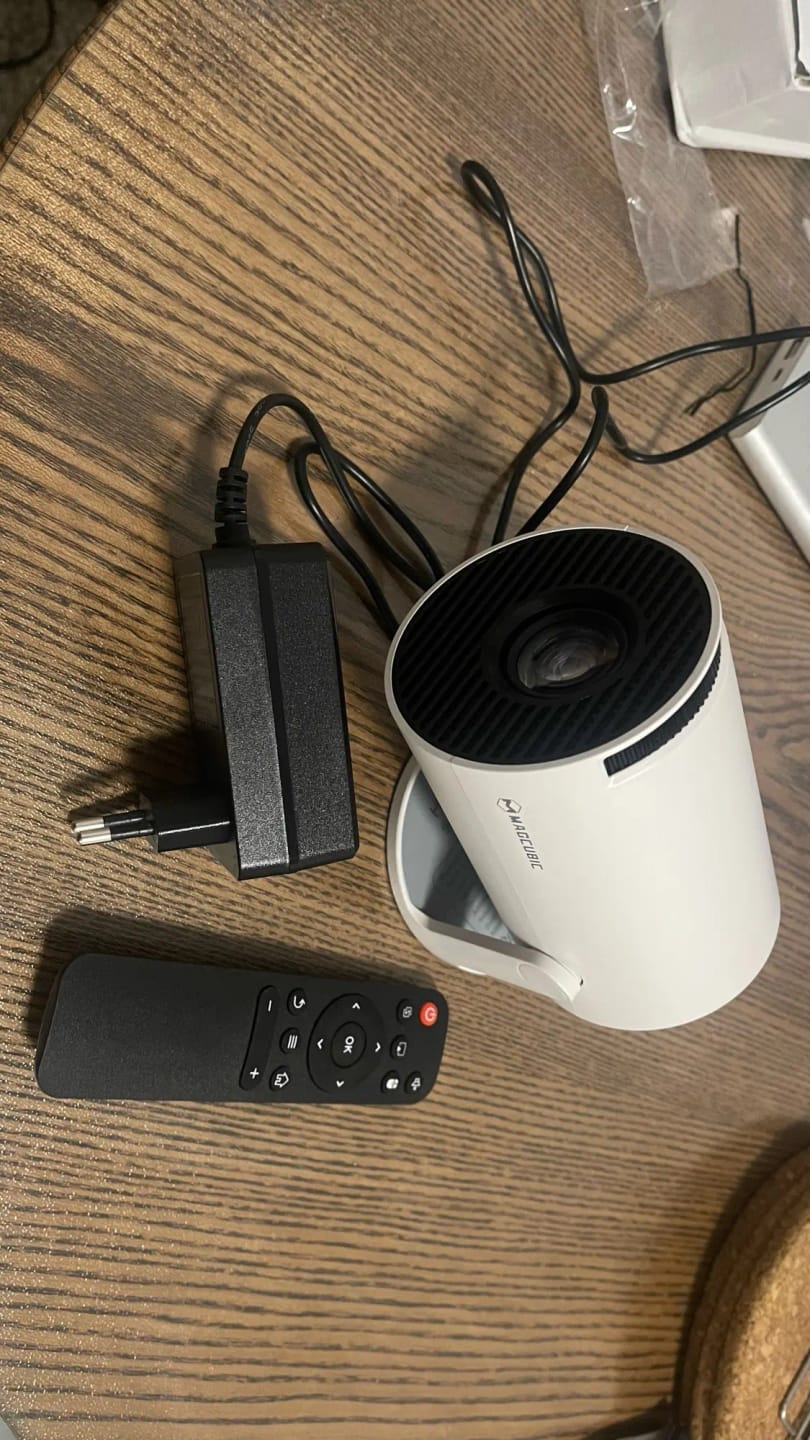 Customer photo review of MUVIENORA Pivot 1™
