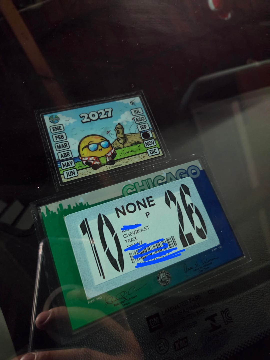 Customer photo review of Queni en el Viejo San Juan - Marbete Sticker