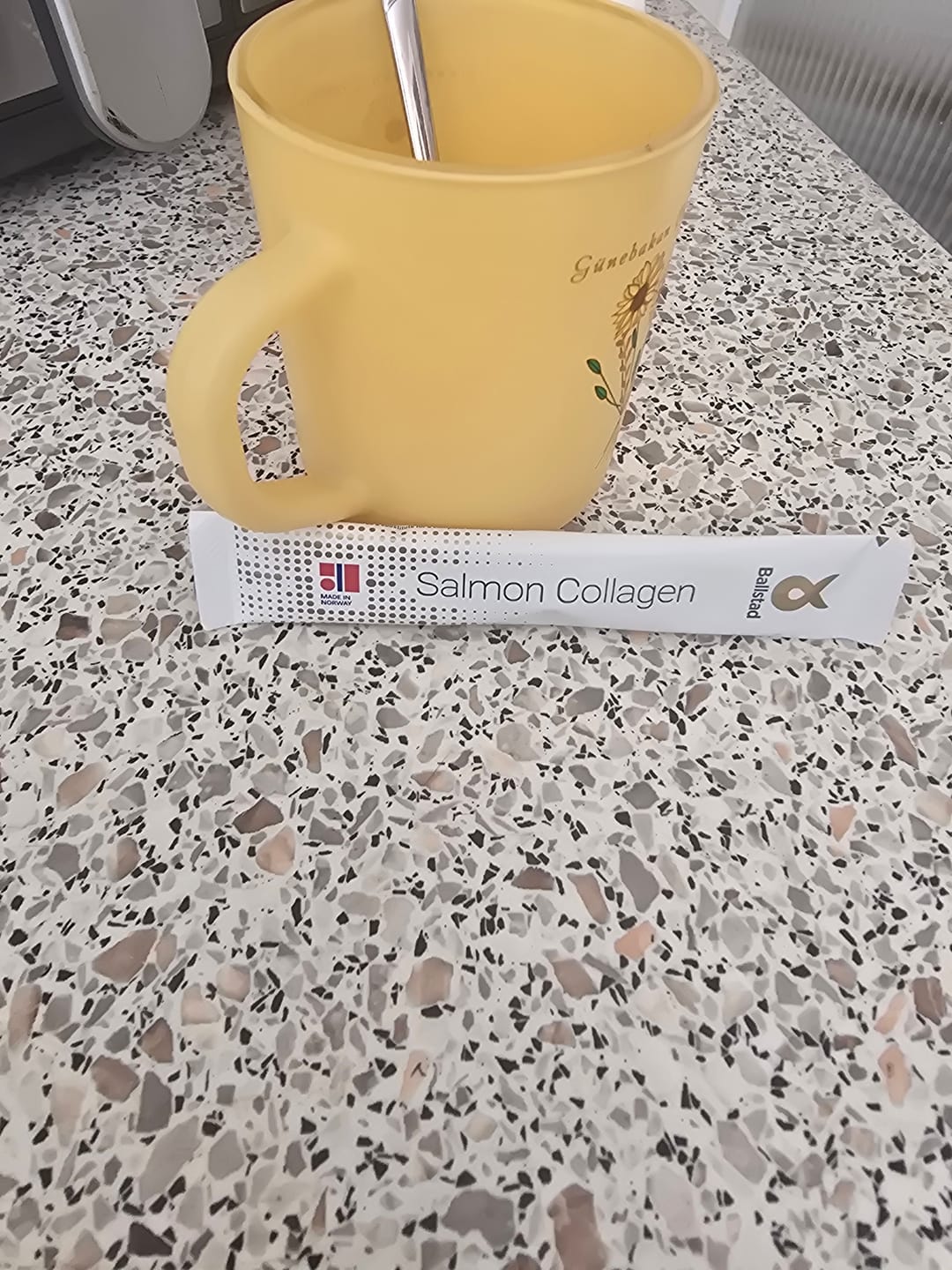 Customer photo review of Lachskollagen Sticks - 1 Monat
