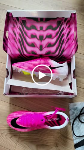 Avis vidéo d'un client sur Nike Mercurial Superfly 11 Elite AG - Multicolore/Noir